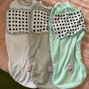 NWOT NANIT 6MO SWADDLES